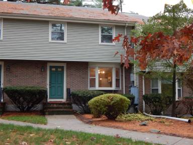 Main picture of 9 Meadowbrook Ln