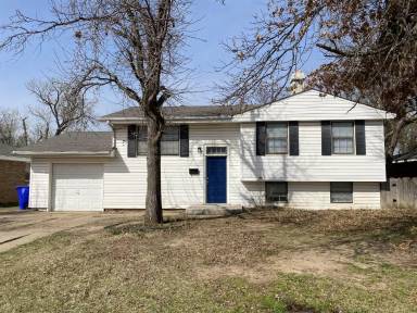 Main picture of 1623 Denison Dr