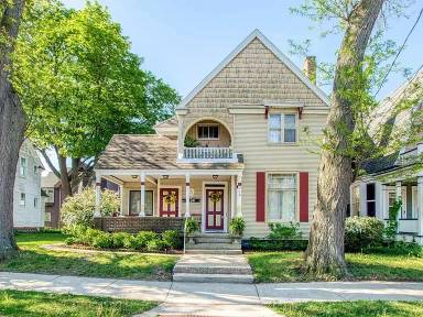 Main picture of 714 Cherry St SE