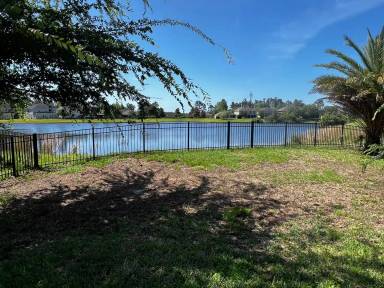 Main picture of 239 Brooklet Cir