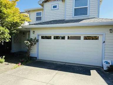 Main picture of 5020 Garnet St