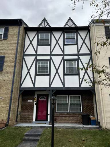 Main picture of 14826 Haymarket Ln