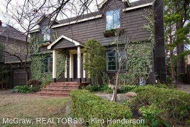 Main picture of 1237 E 29th Pl