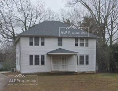 Main picture of 2607 Oxford Rd