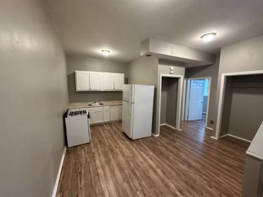 Main picture of 2491 S 12th St