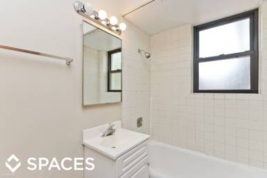 Main picture of 1623 W Grace St