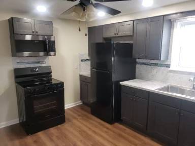 Main picture of 455 North Ave