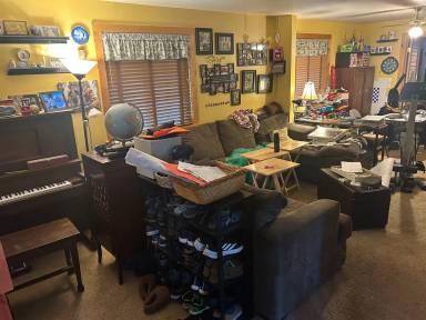 Main picture of 1061 Cottonwood St