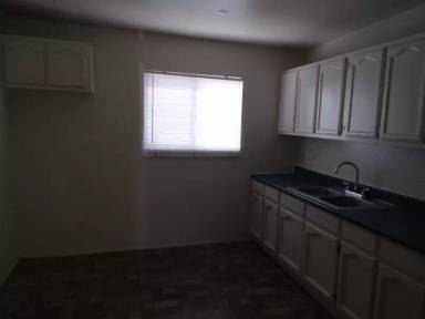 Main picture of 345 E 83rd St