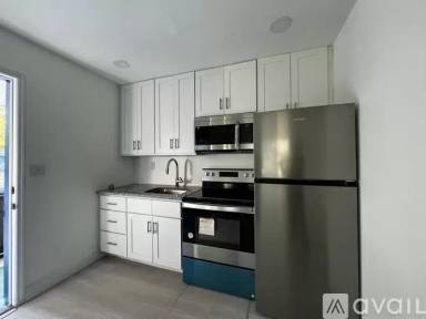 Main picture of 815 73rd Ave N