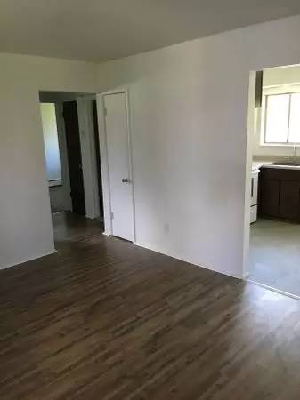 Main picture of 10678 E Holly Rd