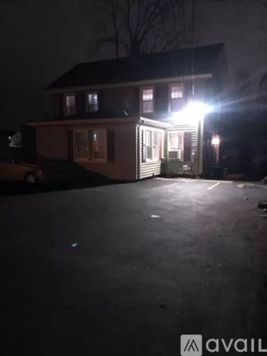 Main picture of 35 Dexter St