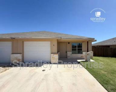 Main picture of 1044 Edwards Dr