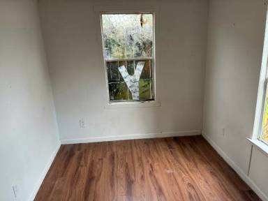 Main picture of 45 Brenda Ln