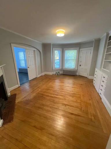 Main picture of 430 Notre Dame Ave
