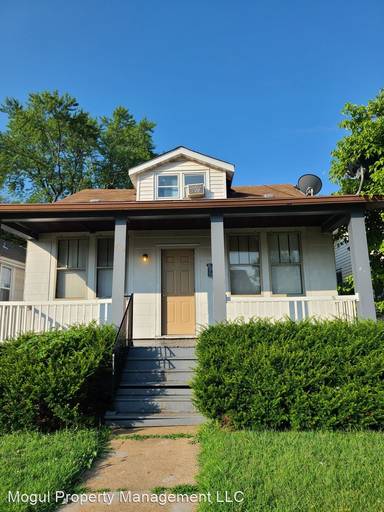 Main picture of 3864 Bates St