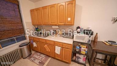 Main picture of 2401 Ditmars Blvd