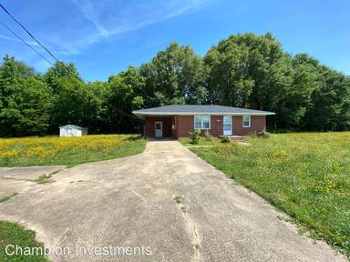 Main picture of 627 Crow Rd