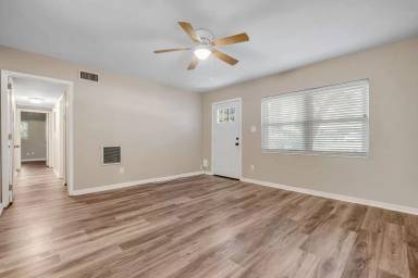 Main picture of 1109 Buckingham Dr