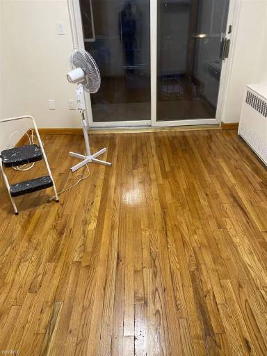 Main picture of 2237 Bath Ave
