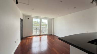 Main picture of Millbrae Paradise