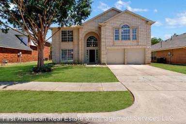 Main picture of 4729 Woodhaven Ln