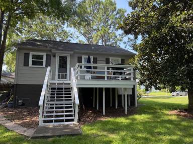 Main picture of 722 Willow St