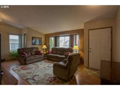 Main picture of 17919 NW Cambray St