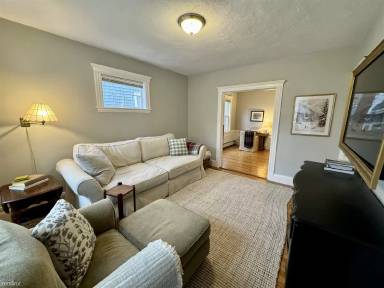 Main picture of 24 Saint Peter St