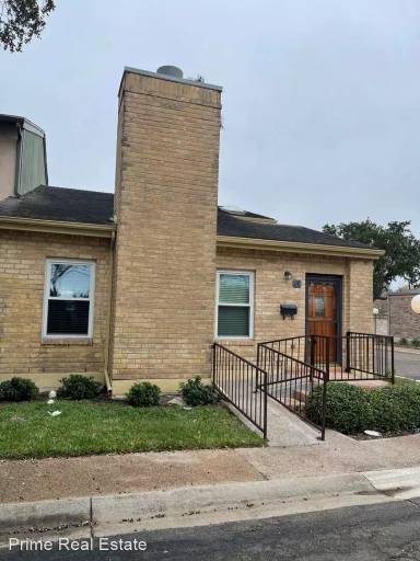 Main picture of 87 Lake Shore Dr
