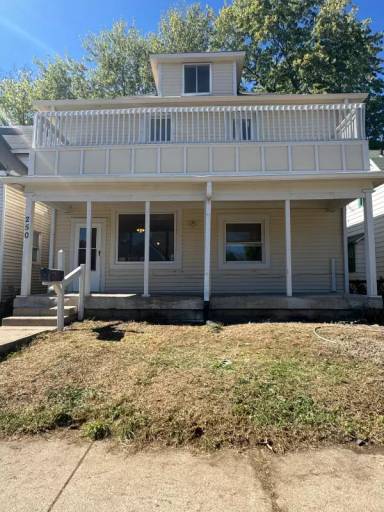 Main picture of 250 Koehne St