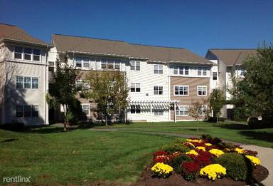 Main picture of Chestnut Farm Apartments