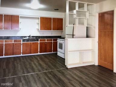 Main picture of 2110 Lake Point Dr