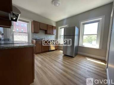 Main picture of 900 Massachusetts Ave