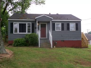 Main picture of 1142 W Bank St