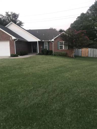 Main picture of 709 Amberwood Cv