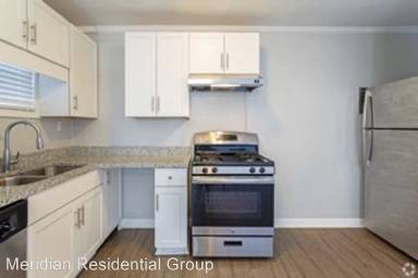 Main picture of South Circle Apartments