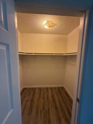 Main picture of 5051 Whitsett Ave