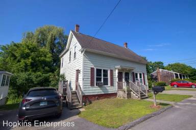 Main picture of 69 Cocheco St