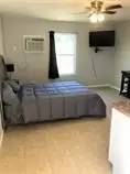 Main picture of 2638 E Napoleon St