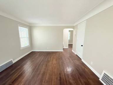Main picture of 18150 Fielding St