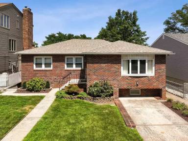 Main picture of 15 Millridge Rd