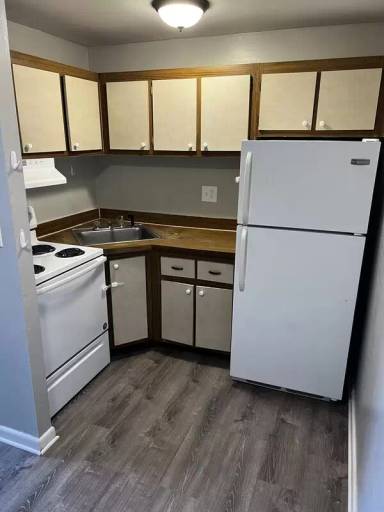 Main picture of 16 Niles St