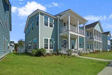 Main picture of 206 Magnolia Garden Dr