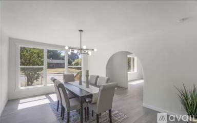 Main picture of 903 7th St SE