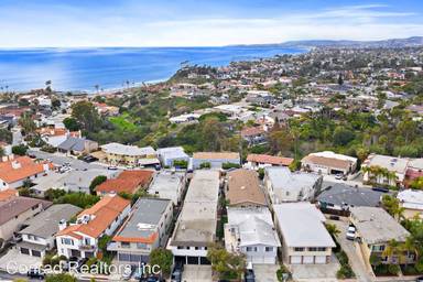 Main picture of 218 Avenida Lobeiro