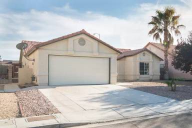 Main picture of 1599 Leatherleaf Dr