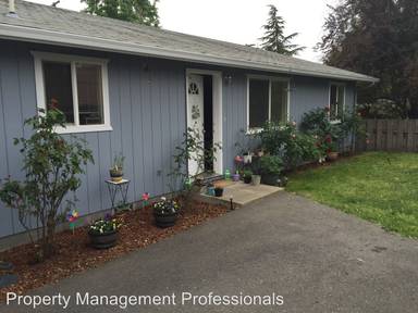 Main picture of 1099 SW G St