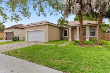Main picture of 1351 SE 17th Ave