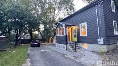 Main picture of 550 Franklin St